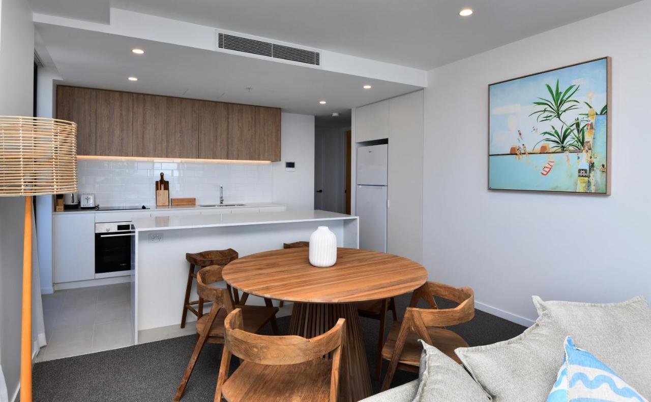 X Kirra Apartments Gold Coast Extérieur photo